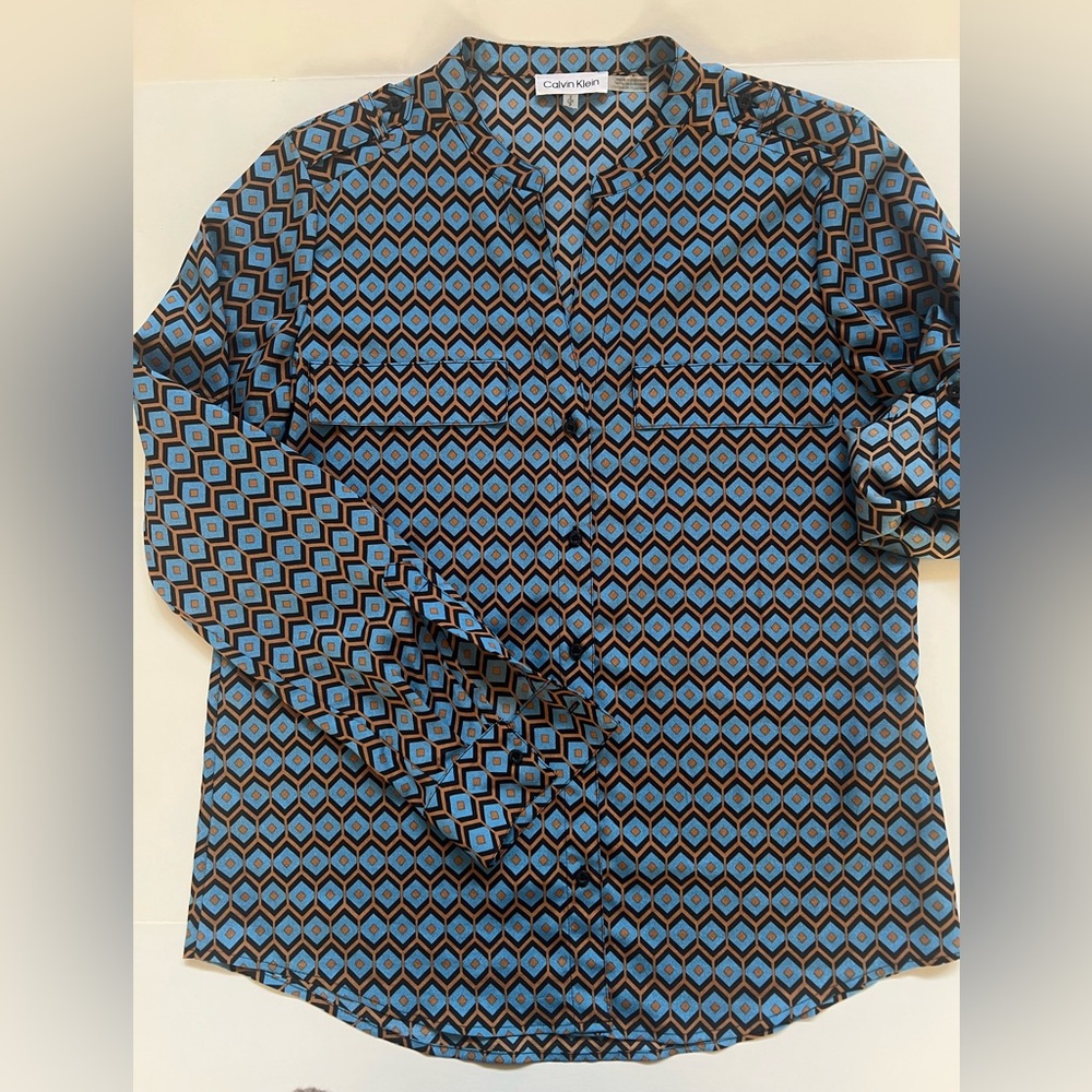 Size S Calvin Klein NWOT blouse tunic blue & black print